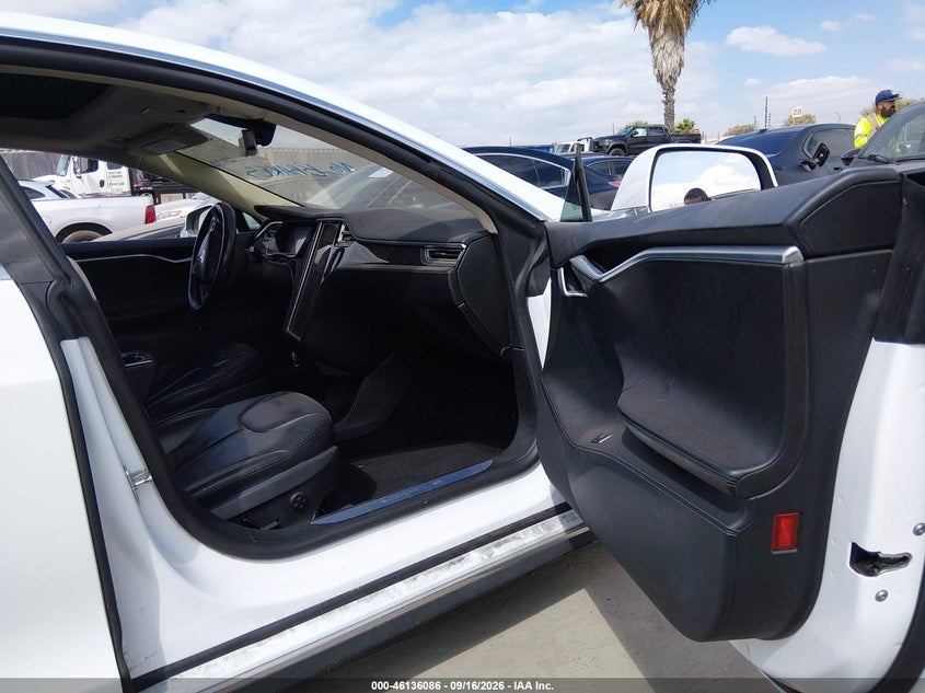 TESLA MODEL S 2015 VIN 5YJSA1S24FF093867