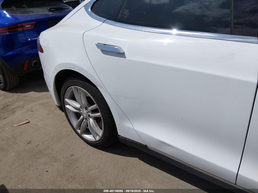 TESLA MODEL S 2015 VIN 5YJSA1S24FF093867