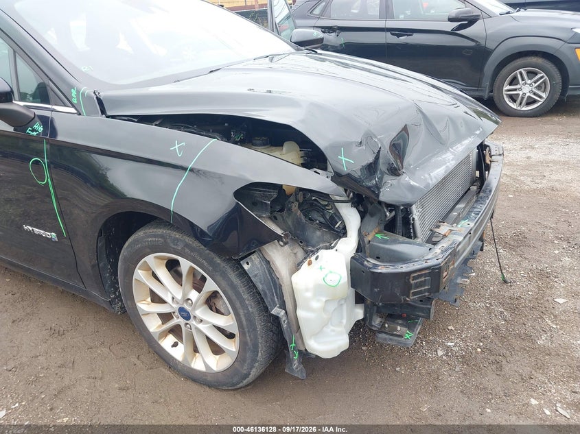 2019 FORD FUSION HYBRID SE · Фото 6