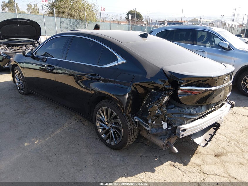 Vin: 58aea1c15su056383, lot: 46635884, lexus es 300h luxury 20253