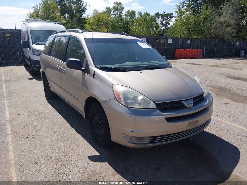 2005 Toyota Sienna LE
