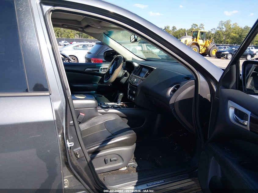 2013 NISSAN PATHFINDER auction photo 5
