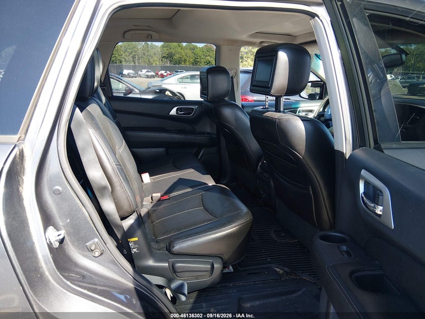 2013 NISSAN PATHFINDER auction photo 8
