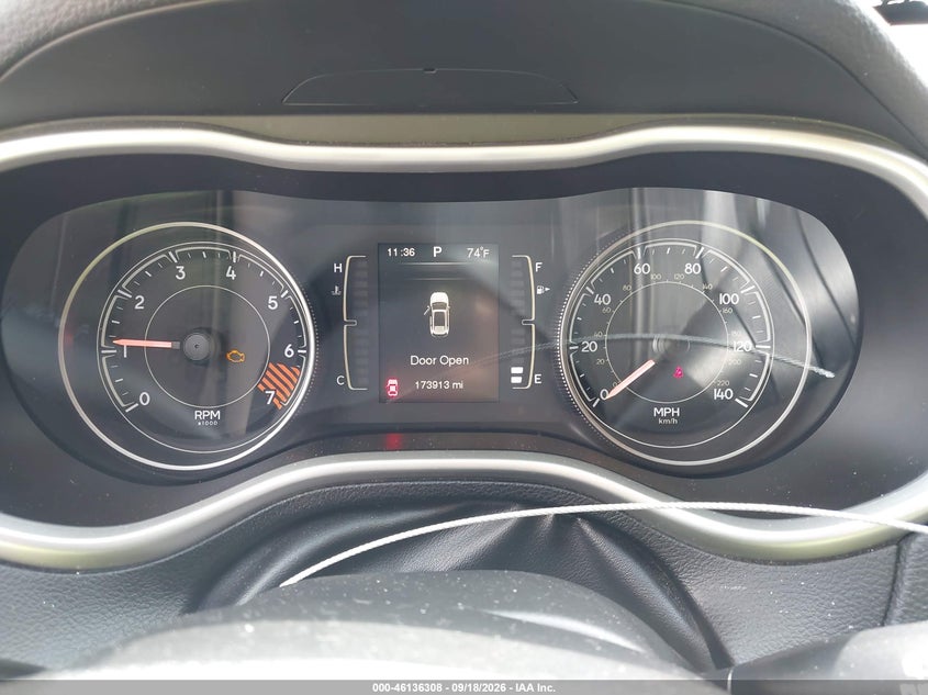 2014 JEEP CHEROKEE auction photo 7