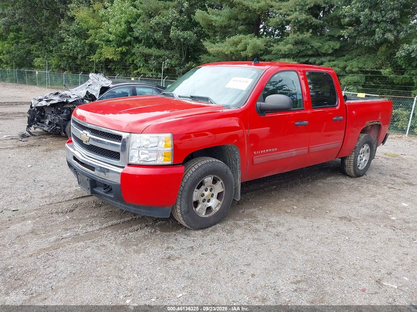 2010 Chevrolet Silverado, Удар ззаду, IAAI, VIN 3GCRKSE38AG200282 — фото 2