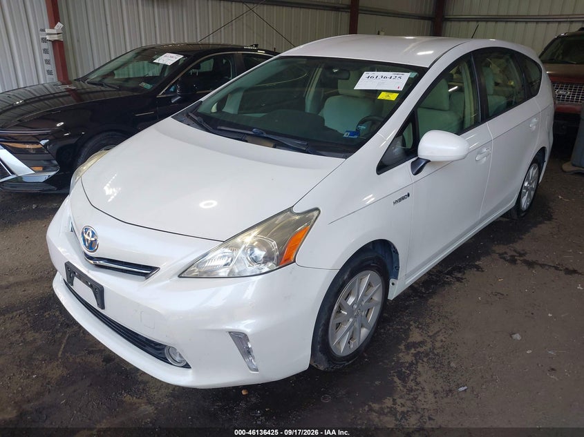2014 Toyota Prius v (+), Угон, IAAI, VIN JTDZN3EU2E3302417 — фото 2