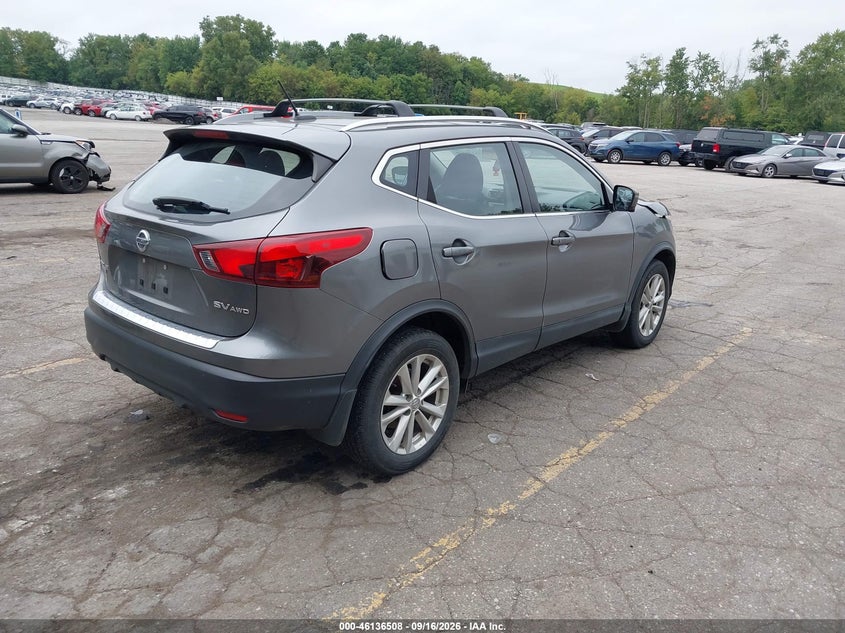 Vin: jn1bj1cr0hw125856, lot: 46636242, nissan rogue sport sv 20174
