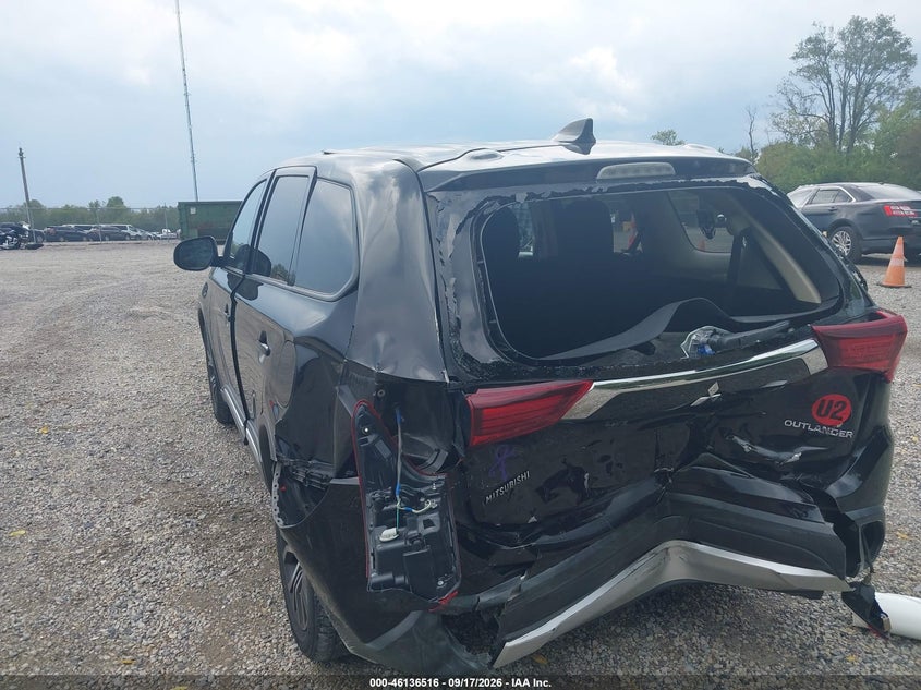 MITSUBISHI OUTLANDER 2018 VIN JA4AZ3A33JJ000682