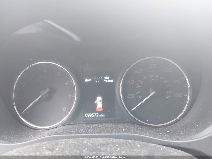 MITSUBISHI OUTLANDER 2018 VIN JA4AZ3A33JJ000682
