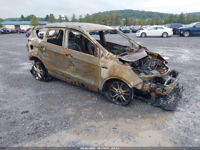 Vin: 1fmcu9gd2jua66487, lot: 46636290, ford escape se 2018 img_1