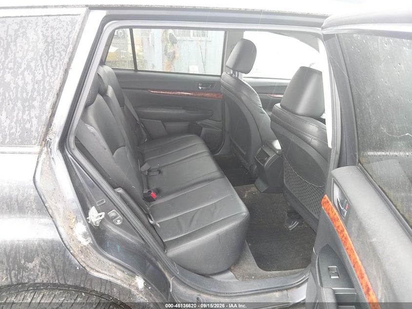 2012 SUBARU OUTBACK auction photo 8