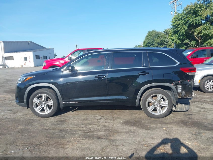 TOYOTA HIGHLANDER - zdjęcie 15