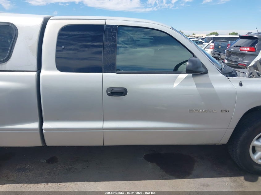 DODGE DAKOTA 2000 VIN 1B7GL22N3YS656722