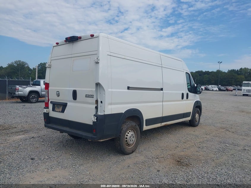 Vin: 3c6lrvdg7re141263, lot: 46636542, ram promaster 2500 tradesman high roof 159 wb w/pass seat 20244