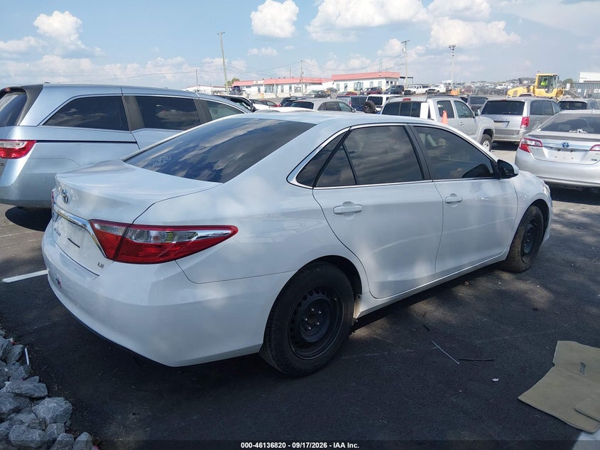 TOYOTA CAMRY - zdjęcie 4