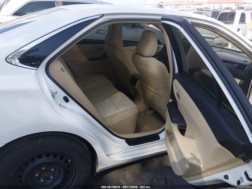 TOYOTA CAMRY - zdjęcie 8