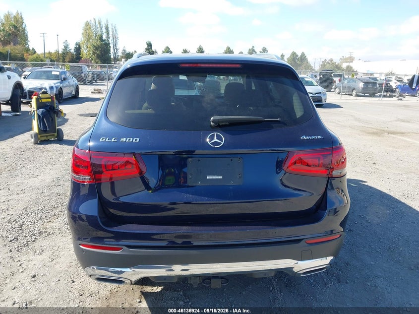 2022 MERCEDES-BENZ GLC 300 4MATIC SUV · Фото 17
