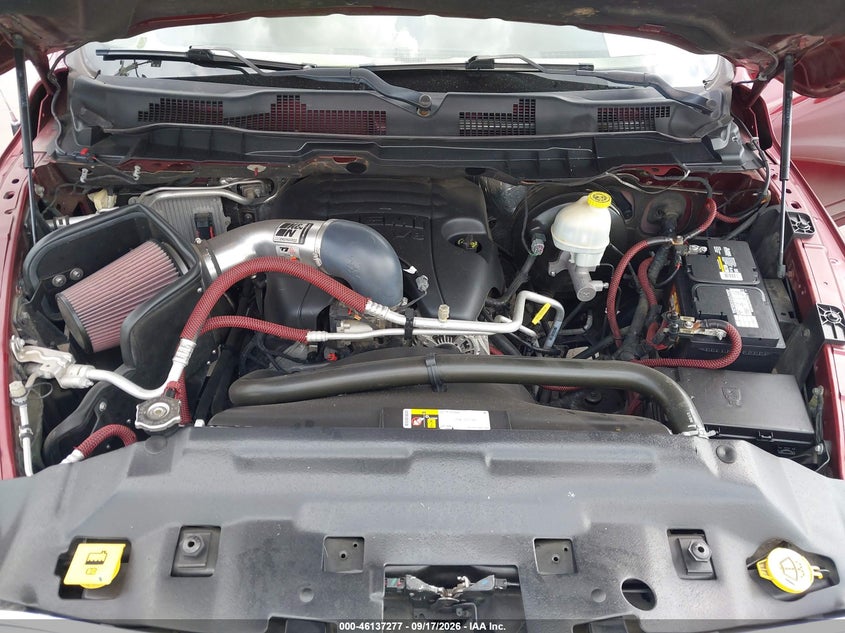 2016 RAM 1500 SLT · Фото 10