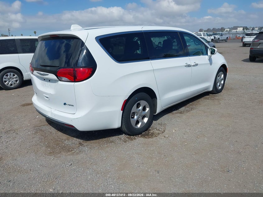 CHRYSLER PACIFICA HYBRID 2018 VIN 2C4RC1H7XJR332959
