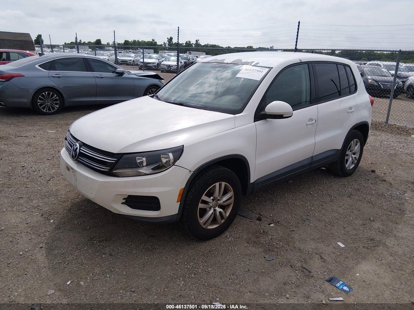 2014 VOLKSWAGEN TIGUAN auction photo 2