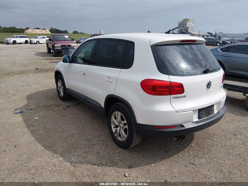 2014 VOLKSWAGEN TIGUAN auction photo 3
