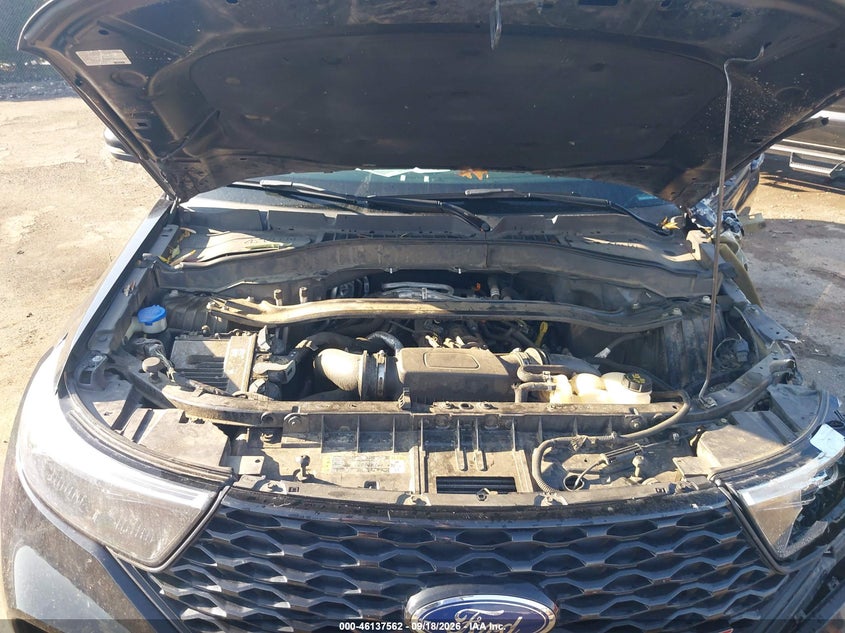 2020 FORD EXPLORER ST · Photo 10