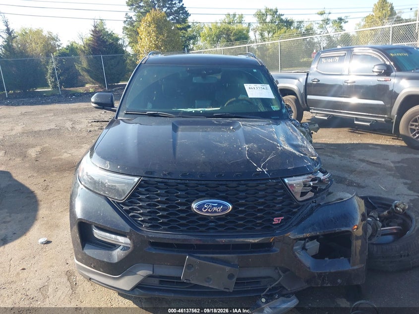 2020 FORD EXPLORER ST · Photo 11
