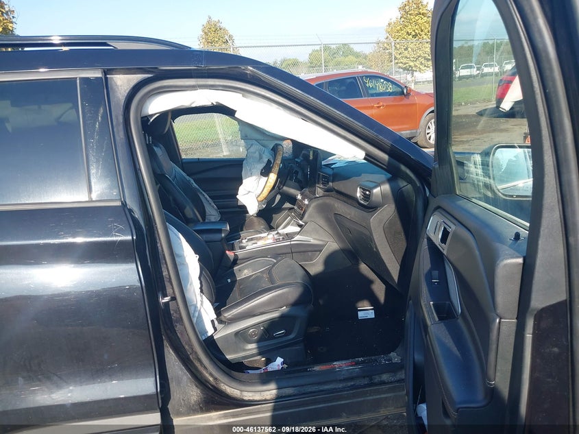 2020 FORD EXPLORER ST · Photo 5