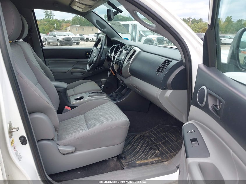 2012 TOYOTA TACOMA auction photo 5