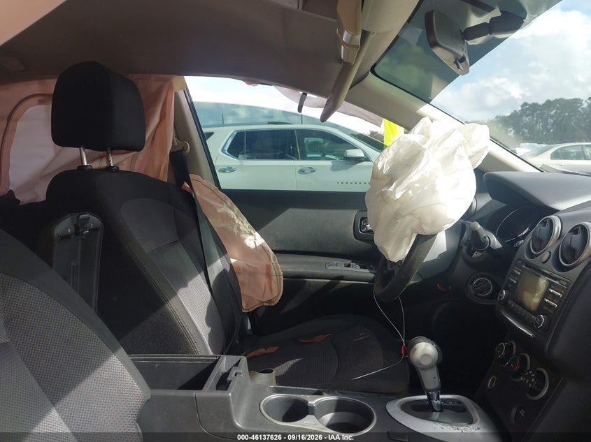 2013 NISSAN ROGUE auction photo 5