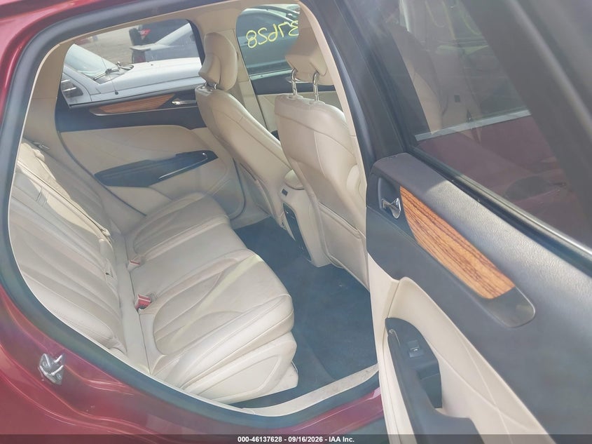 LINCOLN MKC 2015 VIN 5LMCJ1A91FUJ25113