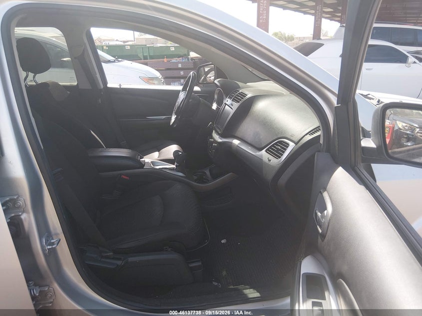 2014 DODGE JOURNEY auction photo 5