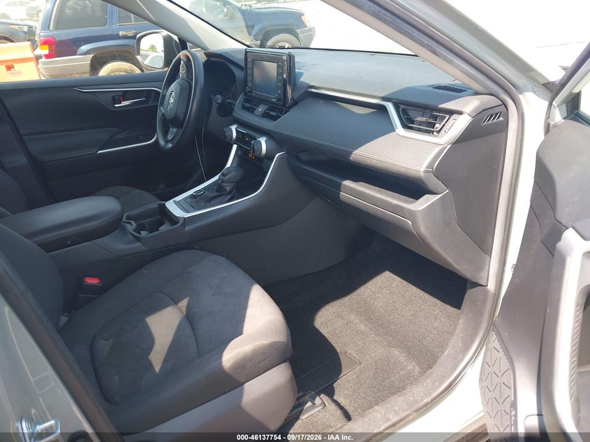 TOYOTA RAV4 - zdjęcie 5