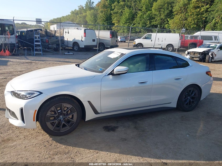 BMW I4 GRAN COUPE - zdjęcie 14