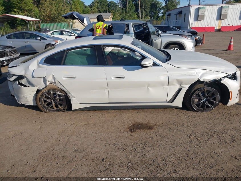 BMW I4 GRAN COUPE - zdjęcie 6