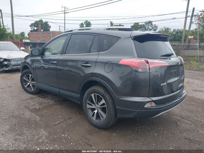 Vin: jtmrfrev4jj228111, lot: 46637601, toyota rav4 xle 20183