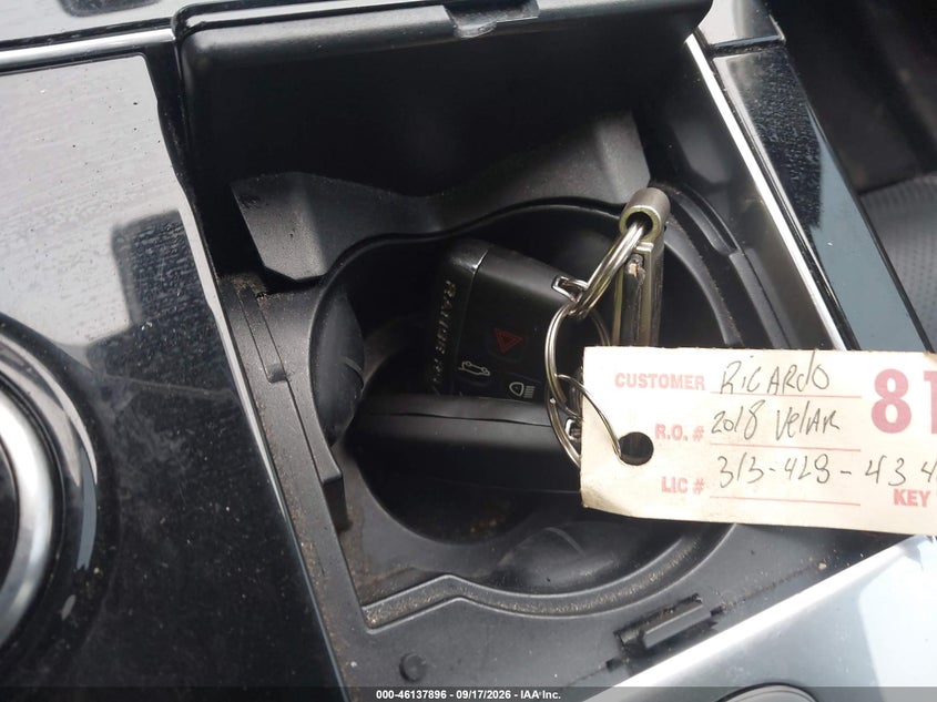 LAND ROVER RANGE ROVER VELAR - zdjęcie 11