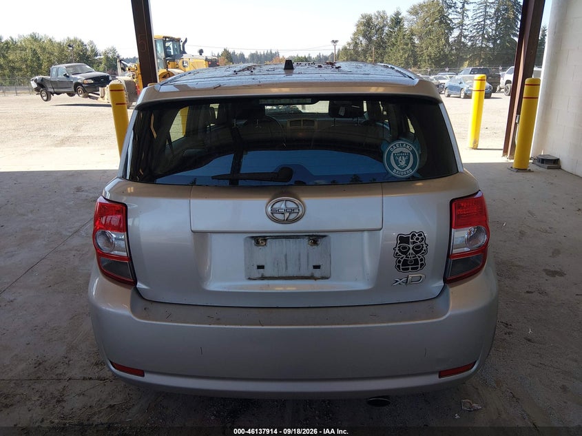 2014 SCION XD · Фото 15