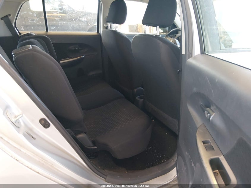 2014 SCION XD · Фото 8