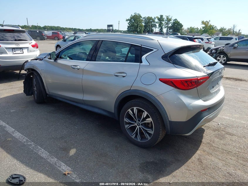 Vin: sjkch5cr7ja055938, lot: 46637652, infiniti qx30 luxury 20183