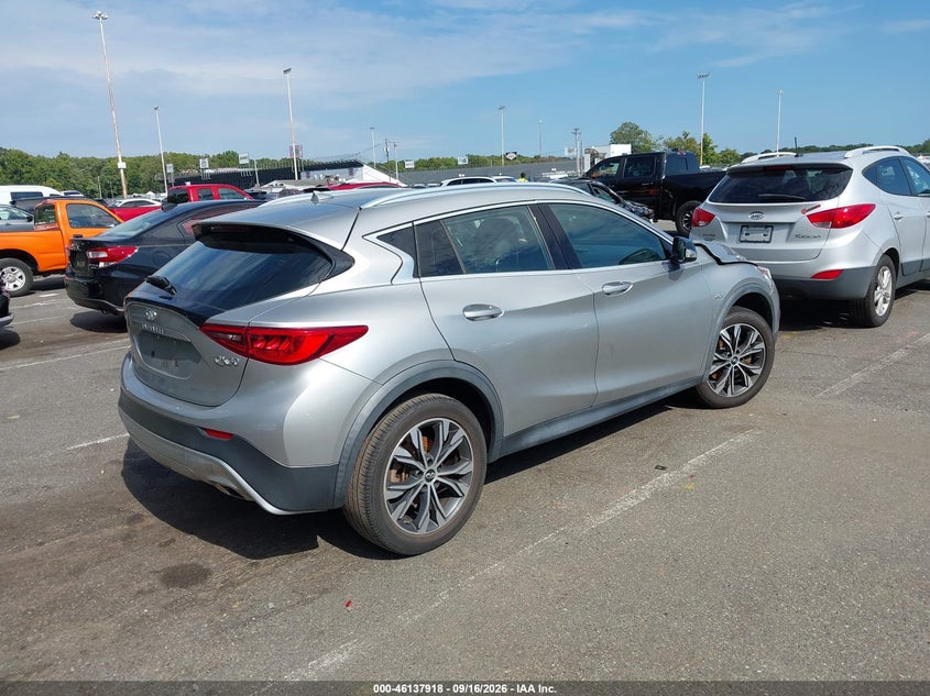 Vin: sjkch5cr7ja055938, lot: 46637652, infiniti qx30 luxury 20184