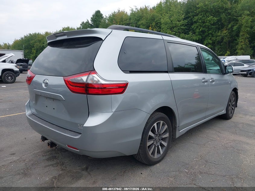 Vin: 5tddz3dc7ls230360, lot: 46637676, toyota sienna xle 20204