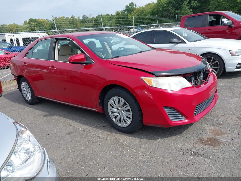 Vin: 4t1bf1fk1eu831184, lot: 46637748, toyota camry le 2014 img_1