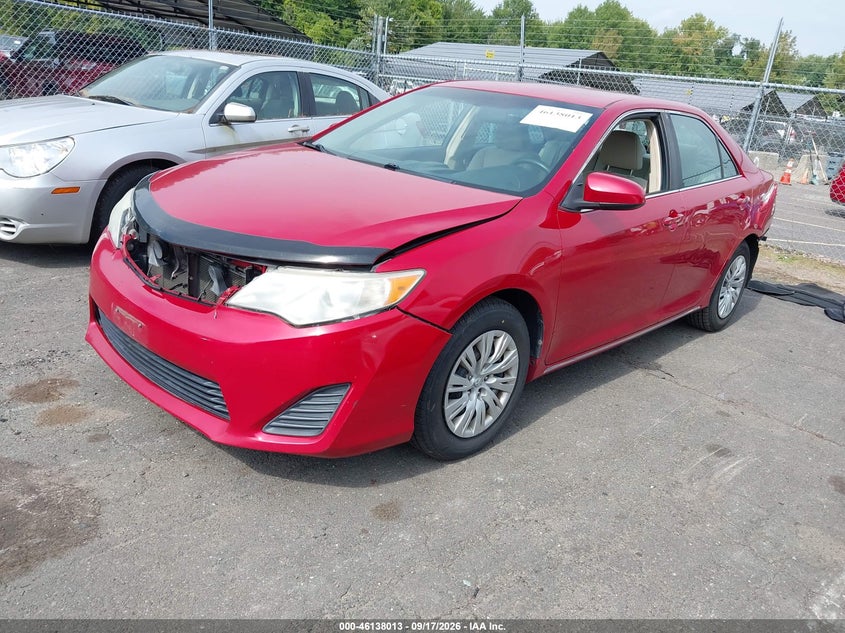 Vin: 4t1bf1fk1eu831184, lot: 46637748, toyota camry le 20142