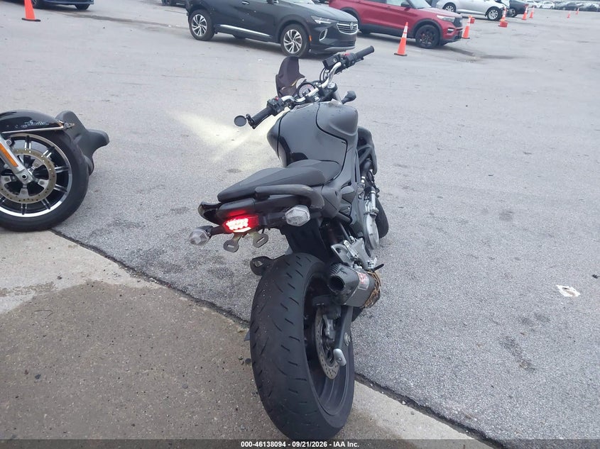 SUZUKI SV650 2013