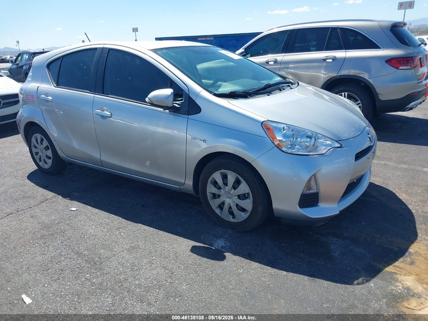 2012 Toyota Prius C Two, Износ, IAAI, VIN JTDKDTB33C1527471