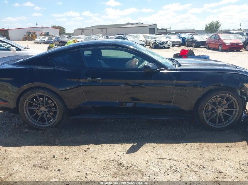 FORD MUSTANG - zdjęcie 13