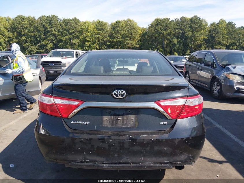 TOYOTA CAMRY - zdjęcie 16