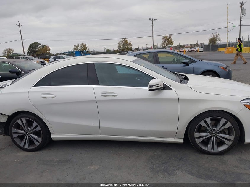MERCEDES-BENZ CLA 250 - zdjęcie 14