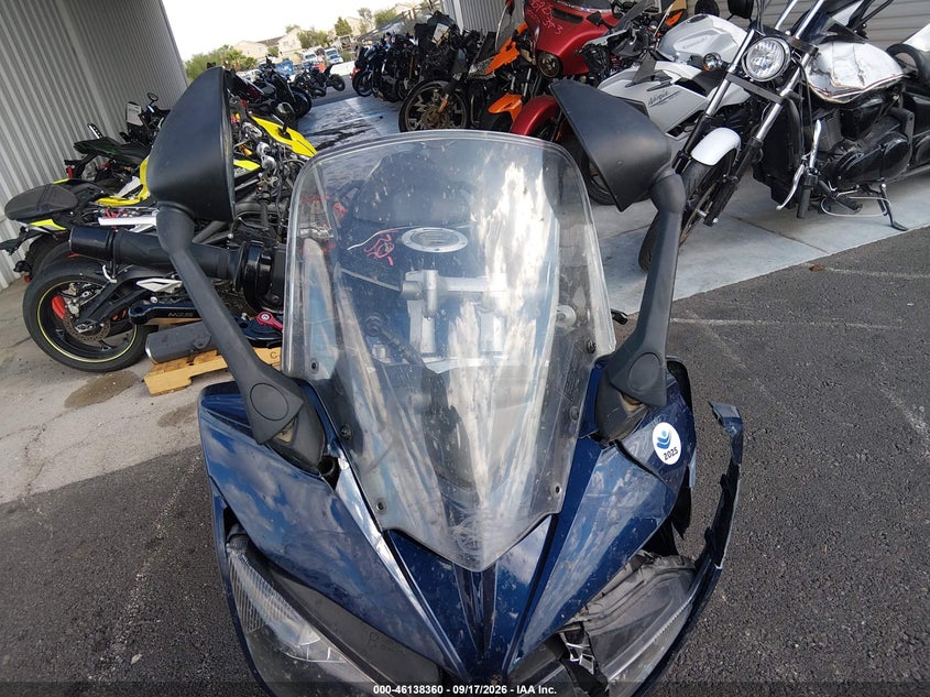 YAMAHA FZ1 2013